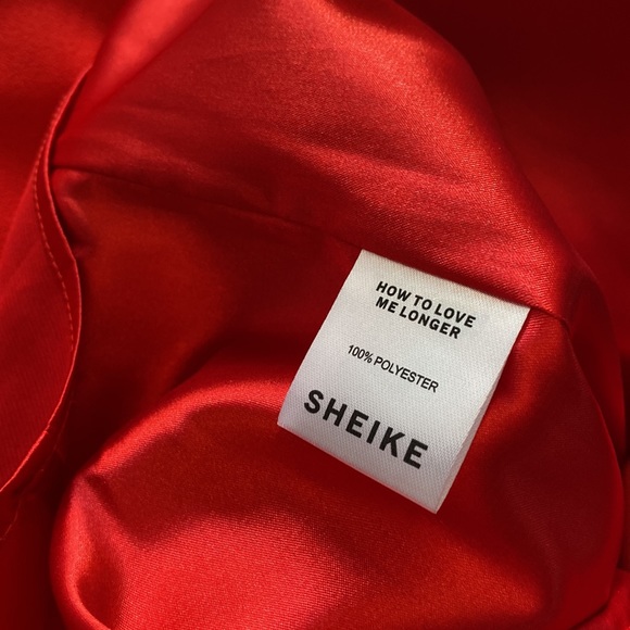 π NWT - Sheike Freefall One Shoulder Red Dress π - Picture 7 of 10